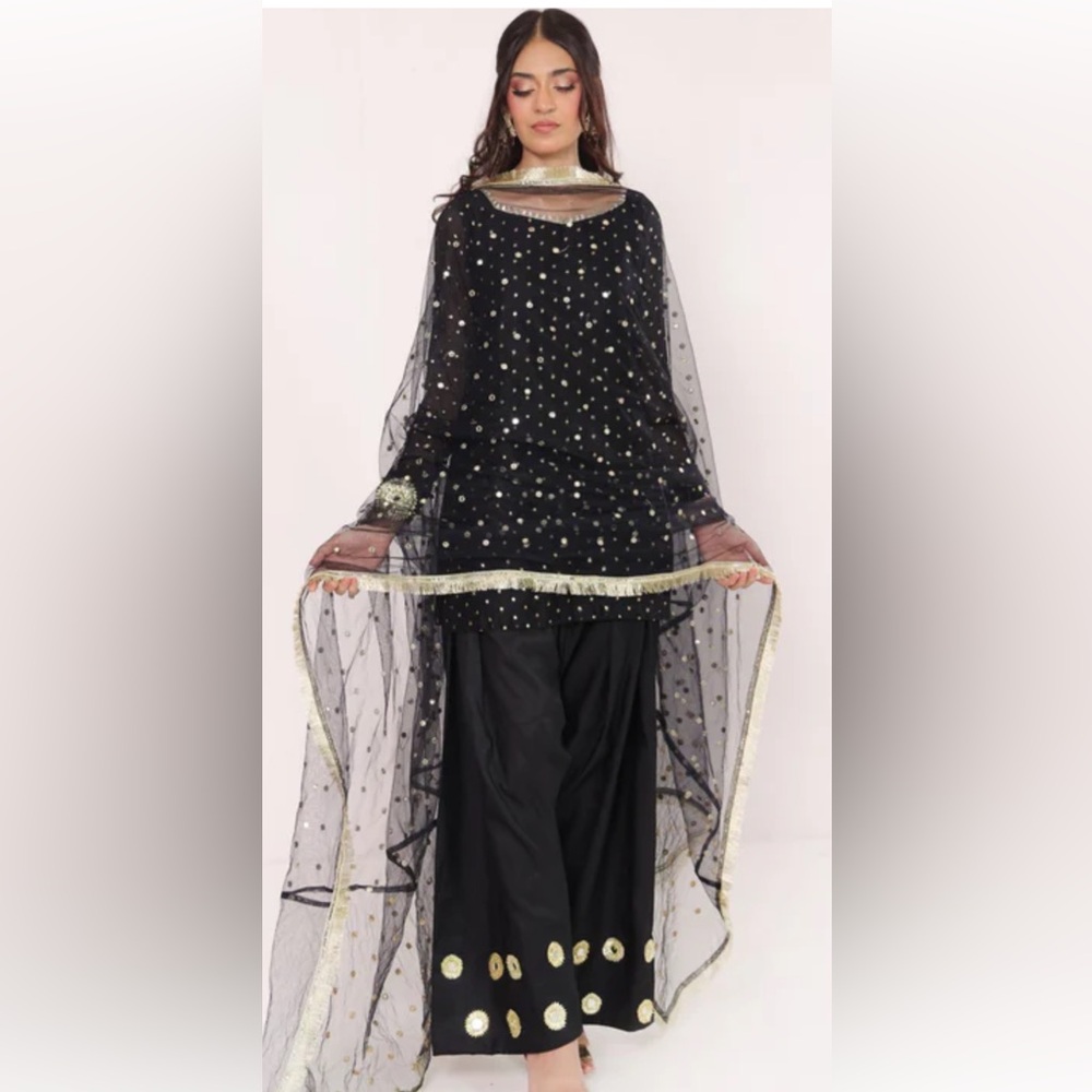 Black and Gold Embellished Outfit Farshi shalwar